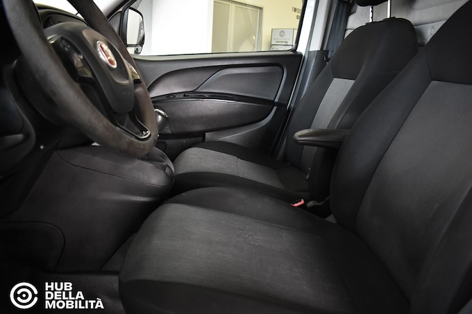 FIAT Doblò 1.4 T-Jet Natural Power PL-TN Cargo Maxi Lamierato SX